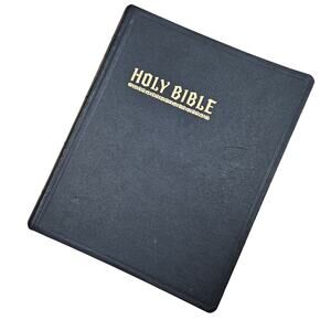 Vintage 1951 New Standard Alphabetical Index Family Bible No notes Gilded Edges